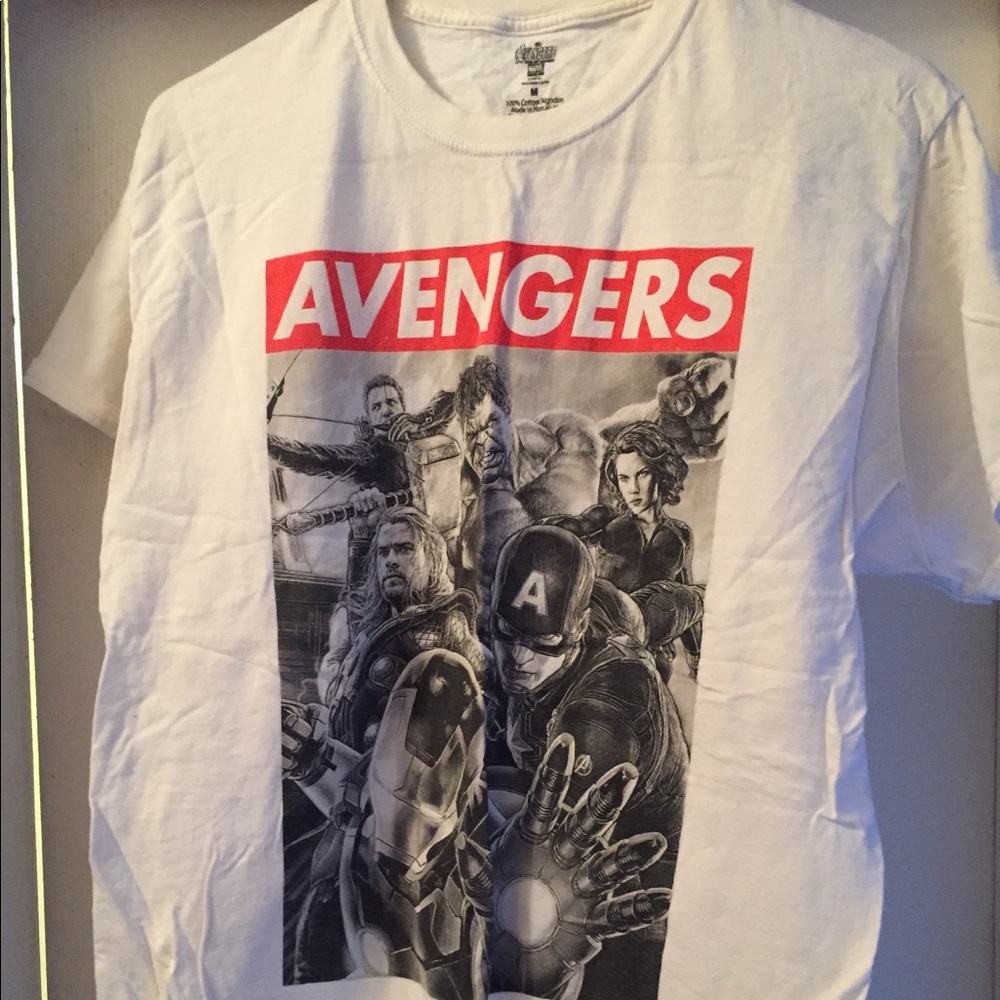 Avengers tee🎾